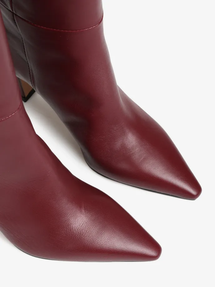 BORDOWE KOZAKI NA SZPILCE HEGO'S MILANO