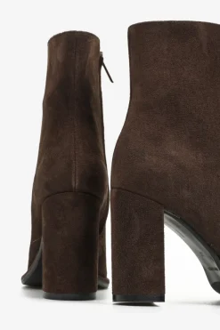 BOTKI NA SŁUPKU HEGO'S MILANO