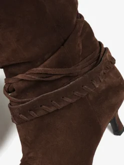 BRĄZOWE BOTKI NA NISKIM OBCASIE HEGO'S MILANO