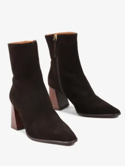 BRĄZOWE BOTKI NA SŁUPKU HEGO'S MILANO