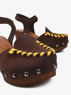 BRĄZOWE SANDAŁY NA OBCASIE HEGO'S Milano