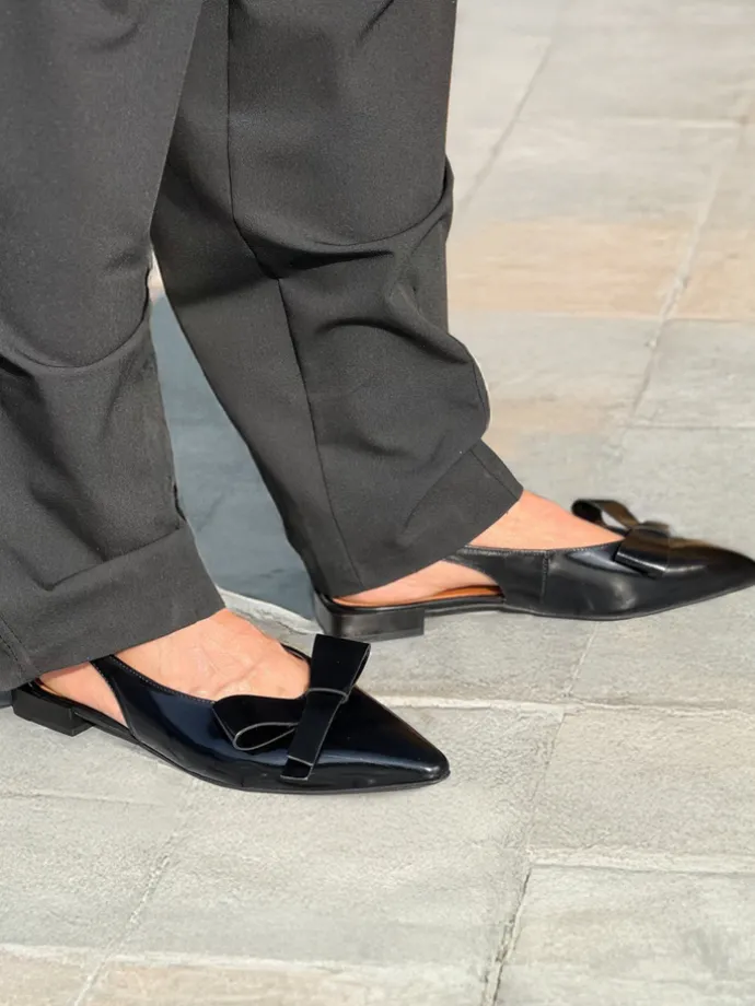 CZARNE BALERINY Z KOKARDĄ HEGO'S Milano