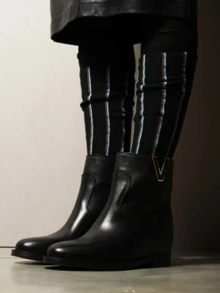 CZARNE BOTKI Z UKRYTĄ KOTURNĄ HEGO'S MILANO