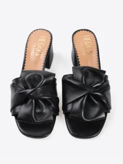 CZARNE KLAPKI NA NISKIM OBCASIE HEGO'S Milano