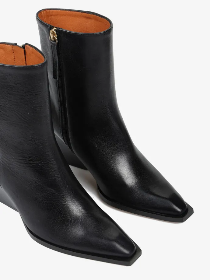 CZARNE KOWBOJKI HEGO'S MILANO