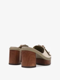 KLAPKI NA PLATFORMIE NOA HARMON