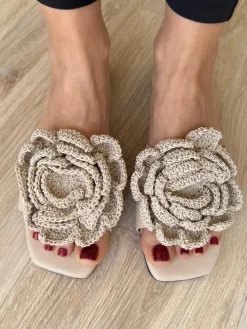 KLAPKI Z KWIATEM HEGO'S Milano