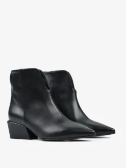 KLASYCZNE BOTKI HEGO'S MILANO