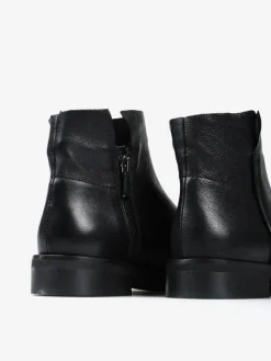 KLASYCZNE BOTKI HEGO'S MILANO