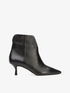 KLASYCZNE BOTKI W SZPIC HEGO'S MILANO