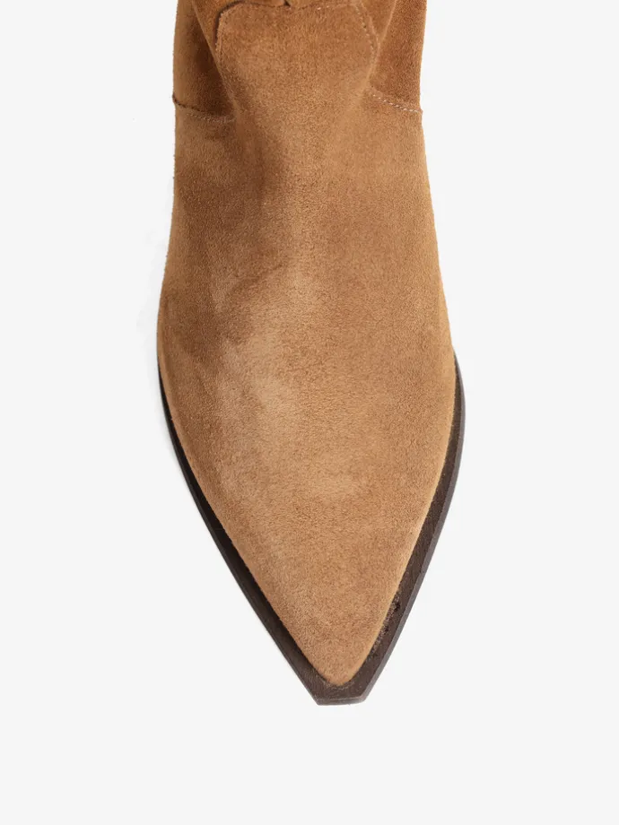 KOZAKI NA PŁASKIEJ PODESZWIE HEGO'S Milano