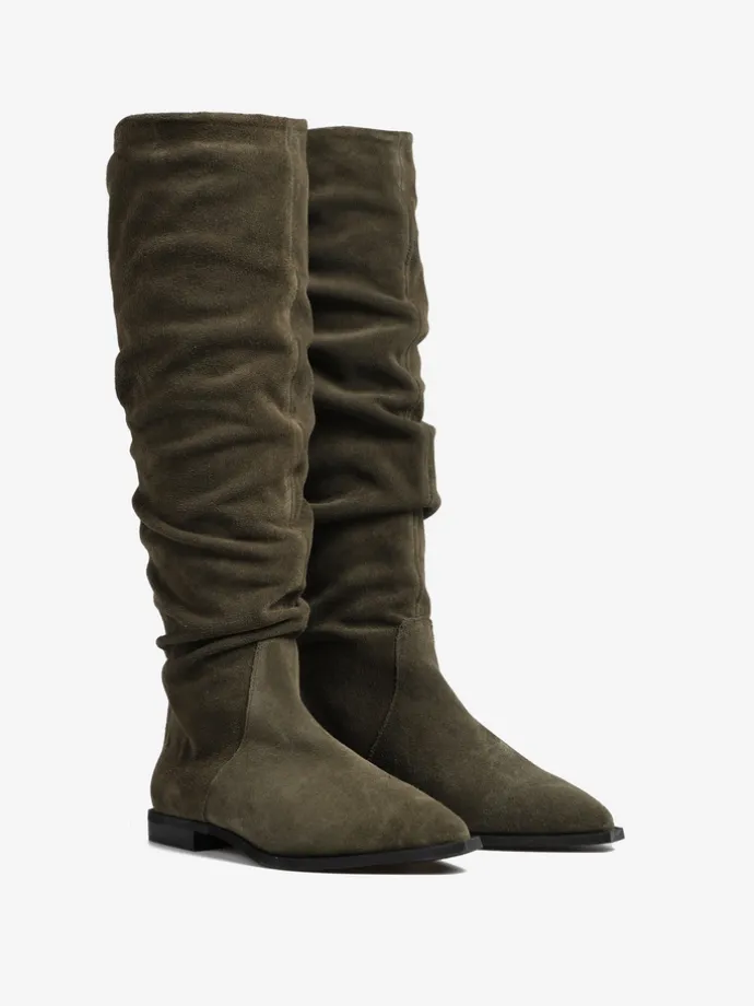 KOZAKI NA PŁASKIEJ PODESZWIE HEGO'S Milano