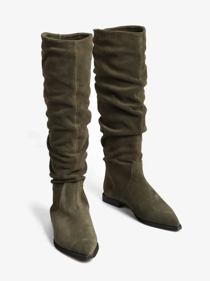 KOZAKI NA PŁASKIEJ PODESZWIE HEGO'S Milano