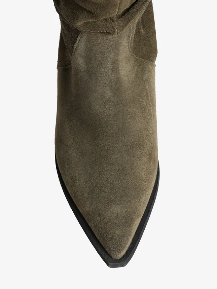 KOZAKI NA PŁASKIEJ PODESZWIE HEGO'S Milano