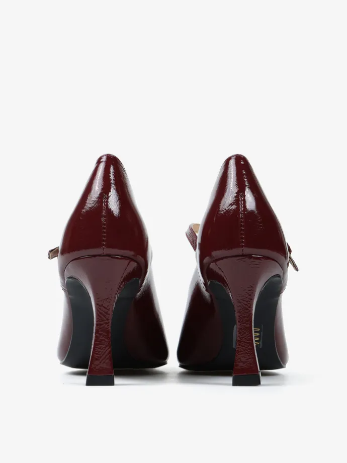 LAKIEROWANE SZPILKI W SZPIC HEGO'S Milano