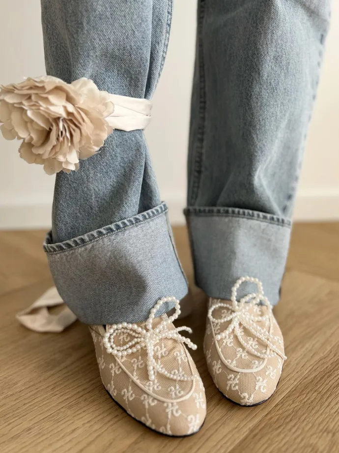 MOKASYNY Z KOKARDĄ Z PEREŁ HEGO'S Milano