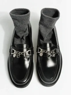 MOKASYNY Z OZDOBNYM ŁANCUCHEM HEGO'S Milano