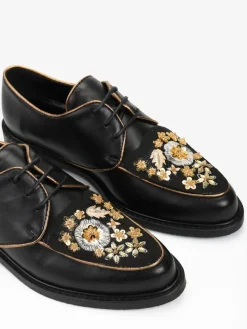 SZNUROWANE PÓŁBUTY HEGO'S MILANO