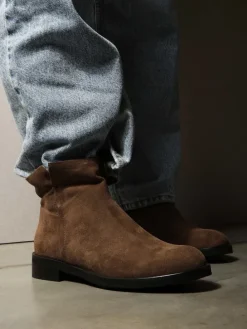 ZAMSZOWE BOTKI HEGO'S MILANO