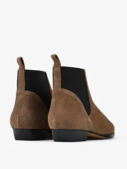 ZAMSZOWE SZTYBLETY NA PŁASKIEJ PODESZWIE HEGO'S MILANO